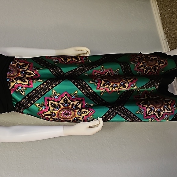 I.N. SAN FRANCISCO Assymetric Halter Satin Ethnic Handkerchief Shsrkbite Dress - Picture 5 of 10